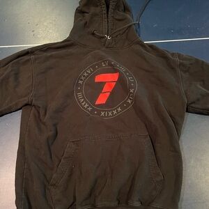 L TB12 Sweatshirt. Tom Brady 7 rings